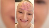 Наша позната певачица се сликала на онкологији: Коса ће да порасте, али главу треба сачувати - победићу! (ФОТО)