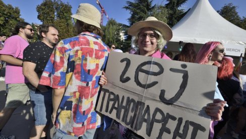 СА НЕВЕСТОМ ЂЕТИЋЕМ КОД МАТИЧАРА: У Црној Гори почело усклађивање правног система са законом ЕУ о истополним браковима