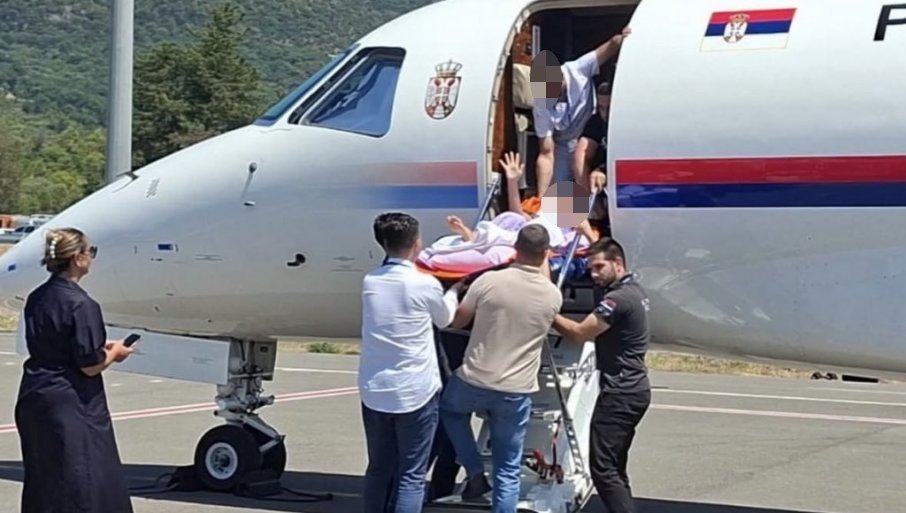 ИЗ АВИОНА У БОЛНИЦУ: Тешко повређени у несрећи код Котора превезени из Тивта до Нишког аеродрома