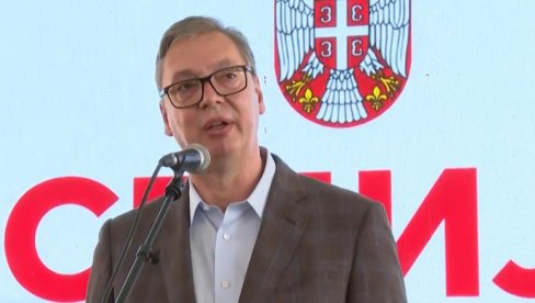 PREDSEDNIK PRUŽA RUKU ČOVEKU KOJI MU JE PRETIO SMRĆU Analitičari: Pravni sistem mora reagovati bez obzira na lični čin oprosta