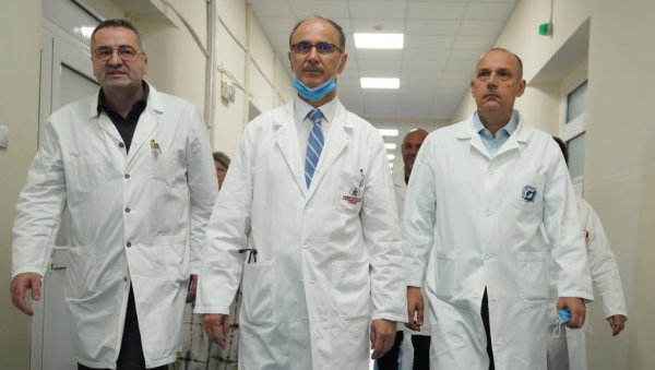 ПОКРЕЋЕ СЕ ИНИЦИЈАТИВА ДА ОНКОЛОГИЈА ДОБИЈЕ НОВУ ЗГРАДУ: Мацут и Лончар обишли ИОРС (ФОТО)