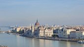 ФАРСА У ПАРЛАМЕНТУ СЕ НАСТАВЉА: Драматично у Будимпешти
