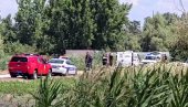 ПРВИ СНИМАК СА МЕСТА ЈЕЗИВЕ НЕСРЕЋЕ: Полиција затекла језиве призоре у новосадском насељу Клиса (ФОТО/ВИДЕО)