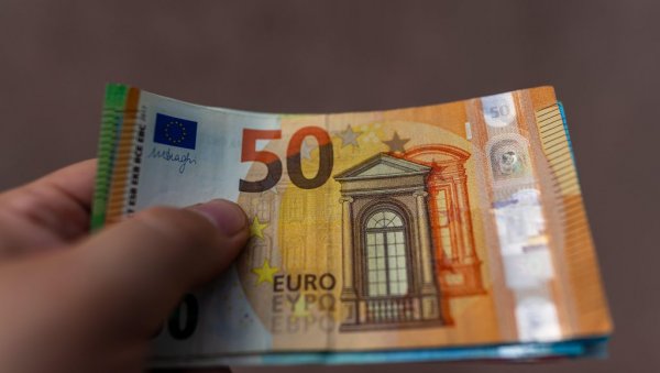 НЕОБИЧАН НАЧИН ЗА БУЂЕЊЕ ТУРИЗМА: Поведете 3 пријатеља и добијате 700 евра за сваког - Ево и где, а ево и зашто!