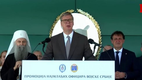 NIŠTA SVETIJE OD NAŠE OTADŽBINE NEMAMO: Predsednik Vučić poslao moćnu poruku najmlađim oficirima
