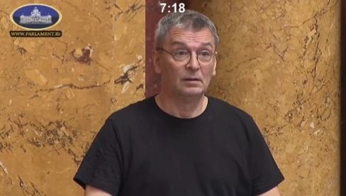 ЋУТА ОСУДИО СРАМНЕ НАПАДЕ НА ПОРОДИЦУ ПРЕДСЕДНИКА: Јасмина Пауновић је дно људске беде! (ВИДЕО)