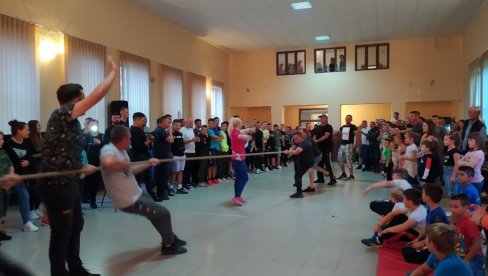SPORTSKE IGRE, ETNO BAZAR, IZLOŽBE: Sutra „Miholjski susreti sela“ u Donjem Vidovu