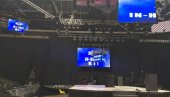 SVE JE SPREMO ZA SPEKTAKL: Velike gužve ispred Arene i UFC prodavnice (VIDEO)