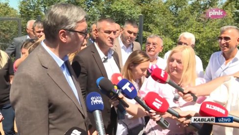ТЕРОР НЕЋЕ ТРАЈАТИ ДОВЕКА Вучић о притисцима на Србе и манастир Дечани на КиМ