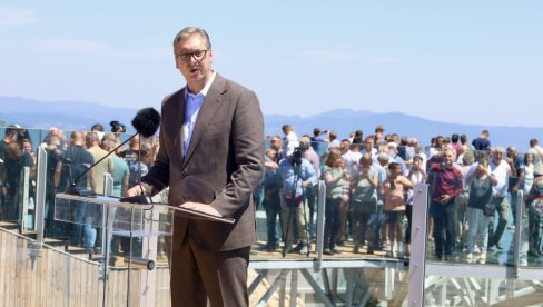 VUČIĆ OTKRIO KADA RASPISUJE IZBORE: Sačekaću da se vrate sa holideja, pa ću da raspišem izbore.