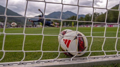 ZA LJUBITELJE BRZE ISPLATE: Goleade u prvom poluvremenu